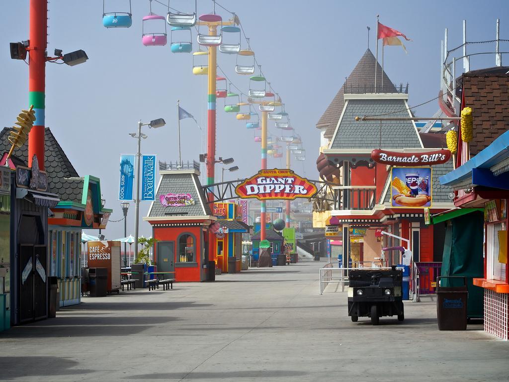 Capri Motel Santa Cruz Beach Boardwalk Exterior foto